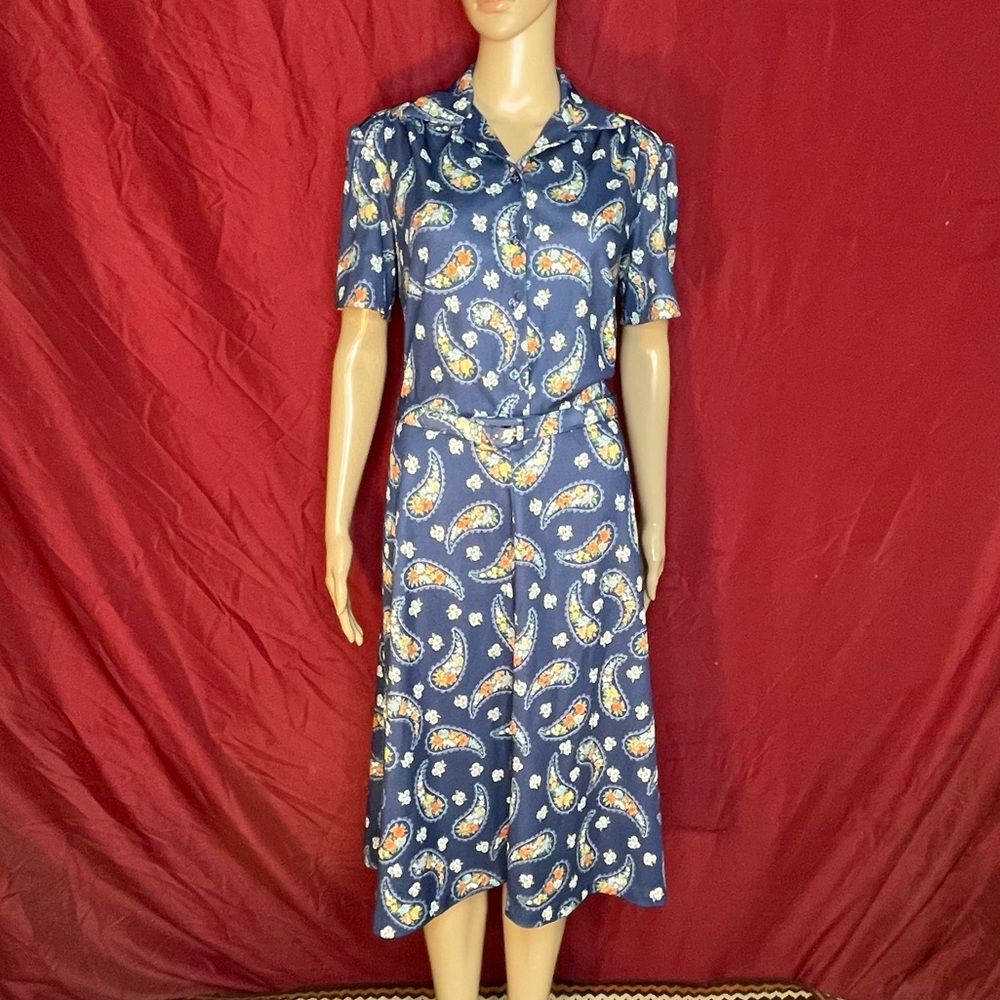 Vintage 1970’s Handmade Paisley Floral Collared Dress With Matching Belt Medium